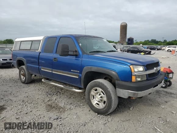 ✅ 2003 Chevrolet Silverado 2500HD LS • VIN: 1GCHC29U83E219503 • Lot: 54062855. Listed on Copart with 202,447 mi. Free auction sales archive from the USA and detailed vehicle history report at DreamBid. Image 4.