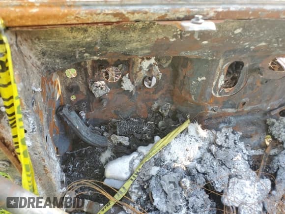 ✅ 2020 Jeep Wrangler Unlimited Sahara Altitude • VIN: 1C4HJXEN6LW178655 • Lot: 66082945. Listed on Copart with Not provided. Free auction sales archive from the USA and detailed vehicle history report at DreamBid. Image 9.