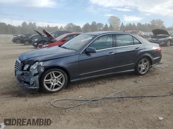 ✅ 2011 Mercedes-Benz E 550 Luxury • VIN: WDDHF9AB3BA303945 • Lot: 91293975. Listed on Copart with 142,166 mi. Free auction sales archive from the USA and detailed vehicle history report at DreamBid. Image 1.