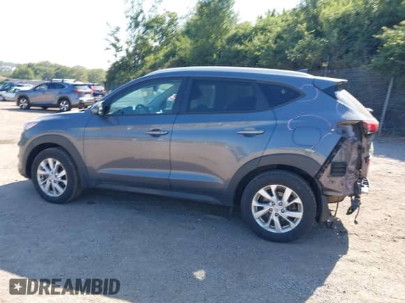 ✅ 2019 Hyundai Tucson Value • VIN: KM8J3CA44KU997932 • Lot: 43207015. Wystawiony na IAAI z przebiegiem 76 383 mil mil. Skorzystaj z bezpłatnego archiwum sprzedaży aukcyjnych z USA i zobacz szczegółowy raport historii pojazdu na DreamBid. Zdjęcie 15.