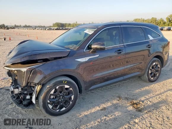 ✅ 2025 Kia Sorento S • VIN: 5XYRL4JC7SG336157 • Lot: 67906935. Wystawiony na Copart z przebiegiem 9 311 mil. Bezpłatny archiwum sprzedaży aukcyjnych z USA i szczegółowy raport historii pojazdu na DreamBid. Zdjęcie 1.