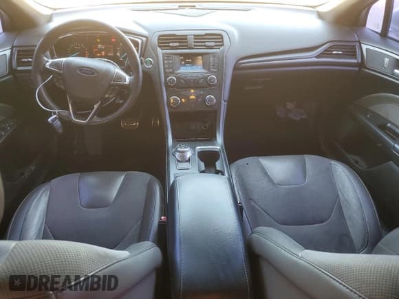 ✅ 2018 Ford Fusion Sport • VIN: 3FA6P0VP1JR113636 • Лот: 89873235. Опубликован ранее на Copart с пробегом 114 510 миль. Бесплатный доступ к архиву аукционных продаж из США и подробный отчёт об истории автомобиля на DreamBid. Изображение 8.