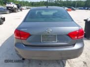 ✅ 2013 Volkswagen Passat Wolfsburg Edition • VIN: 1VWAH7A33DC035826 • Лот: 42309758. Опубликован ранее на IAAI с пробегом 135 227 миль. Бесплатный доступ к архиву аукционных продаж из США и подробный отчёт об истории автомобиля на DreamBid. Изображение 16.