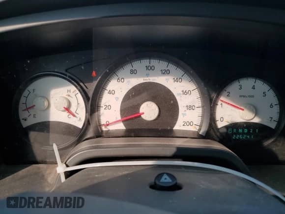 2007 Dodge Dakota ST z VIN 1D7HE28K27S208293, wystawiony jako Copart lot #68505375 z przebiegiem 226 241 mil mil oraz Czysty tytuł • Clean title. Historia ofert i sprzedaży dostępna na DreamBid. Obrazek 9.