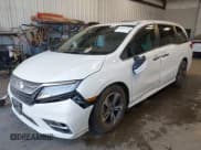 ✅ 2018 Honda Odyssey Touring • VIN: 5FNRL6H84JB020671 • Lot: 42409316. Wystawiony na IAAI z przebiegiem 81 747 mil. Bezpłatny archiwum sprzedaży aukcyjnych z USA i szczegółowy raport historii pojazdu na DreamBid. Zdjęcie 17.