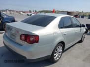 ✅ 2010 Volkswagen Jetta Limited Edition • VIN: 3VWAX7AJ2AM078677 • Lot: 42047598. Listed on IAAI with 193,291 mi. Free auction sales archive from the USA and detailed vehicle history report at DreamBid. Image 4.