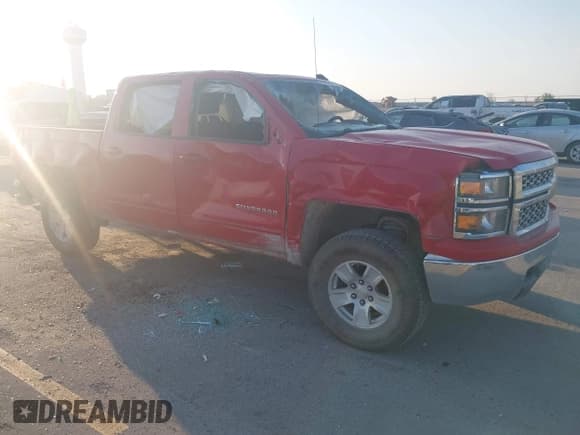 ✅ 2015 Chevrolet Silverado 1500 LT • VIN: 3GCUKREC2FG102035 • Lot: 43364737. Wystawiony na IAAI z przebiegiem 190 804 mil. Bezpłatny archiwum sprzedaży aukcyjnych z USA i szczegółowy raport historii pojazdu na DreamBid. Zdjęcie 1.