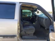 ✅ 2006 Chevrolet Silverado 2500HD LT1 • VIN: 1GCHK23236F107510 • Лот: 43625991. Опубликован ранее на IAAI с пробегом 420 541 миль. Бесплатный доступ к архиву аукционных продаж из США и подробный отчёт об истории автомобиля на DreamBid. Изображение 5.