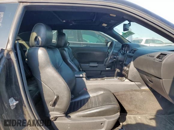 ✅ 2009 Dodge Challenger R/T • VIN: 2B3LJ54T69H510228 • Lot: 68282705. Listed on Copart with Not provided. Free auction sales archive from the USA and detailed vehicle history report at DreamBid. Image 10.