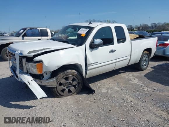 ✅ 2011 GMC Sierra 1500 SLE • VIN: 1GTR1VE01BZ169484 • Lot: 41911951. Wystawiony na IAAI z przebiegiem 195 745 mil. Bezpłatny archiwum sprzedaży aukcyjnych z USA i szczegółowy raport historii pojazdu na DreamBid. Zdjęcie 17.