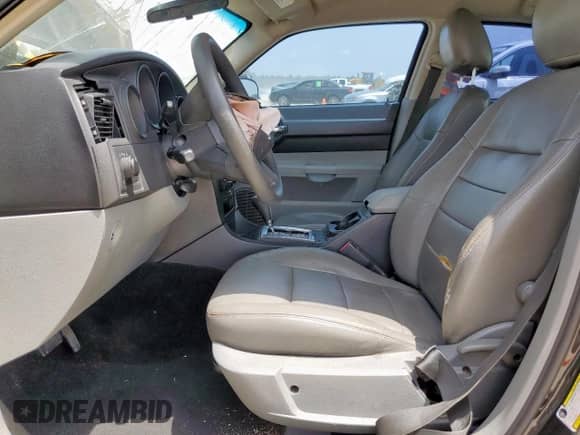 ✅ 2007 Dodge Charger • VIN: 2B3KA43R97H870036 • Lot: 63490235. Wystawiony na Copart z przebiegiem Nie podano. Bezpłatny archiwum sprzedaży aukcyjnych z USA i szczegółowy raport historii pojazdu na DreamBid. Zdjęcie 7.