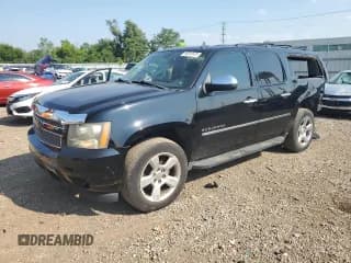 ✅ 2010 Chevrolet Suburban LTZ • VIN: 1GNUKKE39AR179444 • Lot: 68510975. Wystawiony na Copart z przebiegiem 83 292 mil. Bezpłatny archiwum sprzedaży aukcyjnych z USA i szczegółowy raport historii pojazdu na DreamBid. Zdjęcie 1.