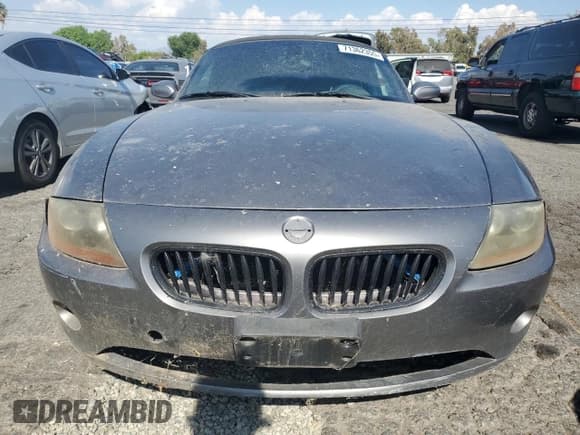 ✅ 2003 BMW Z4 2.5i • VIN: 4USBT33483LR63614 • Лот: 71362355. Опубликован ранее на Copart с пробегом 197 145 миль. Бесплатный доступ к архиву аукционных продаж из США и подробный отчёт об истории автомобиля на DreamBid. Изображение 5.