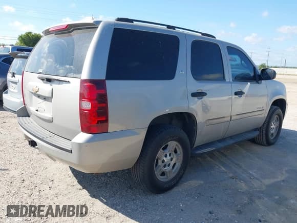 ✅ 2007 Chevrolet Tahoe LS • VIN: 1GNFC13C87R257711 • Lot: 42959692. Listed on IAAI with 308,717 mi. Free auction sales archive from the USA and detailed vehicle history report at DreamBid. Image 4.