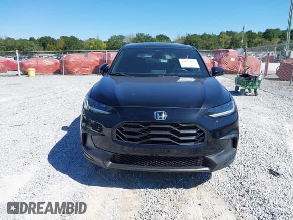 ✅ 2024 Honda HR-V Sport • VIN: 3CZRZ1H50RM724407 • Lot: 43437683. Wystawiony na IAAI z przebiegiem 17 839 mil. Bezpłatny archiwum sprzedaży aukcyjnych z USA i szczegółowy raport historii pojazdu na DreamBid. Zdjęcie 12.