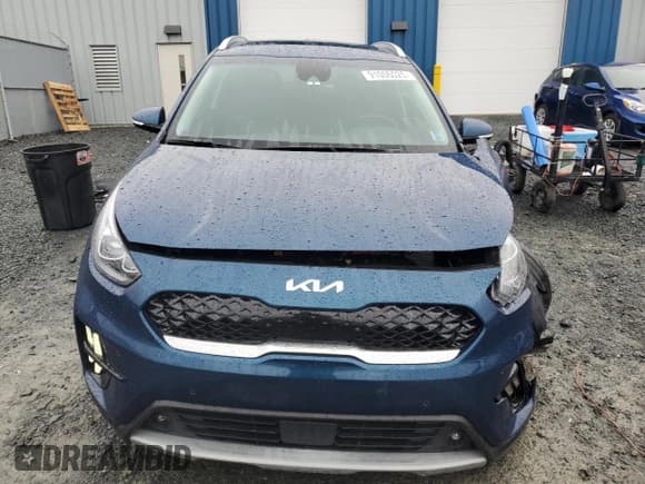 ✅ 2022 Kia Niro EX Premium • VIN: KNDCE3LC0N5543817 • Lot: 91006025. Wystawiony na Copart z przebiegiem 70 170 mil. Bezpłatny archiwum sprzedaży aukcyjnych z USA i szczegółowy raport historii pojazdu na DreamBid. Zdjęcie 5.