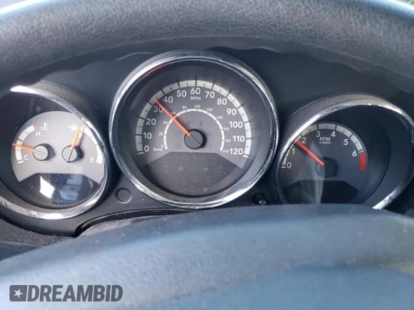 ✅ 2010 Dodge Caliber SXT • VIN: 1B3CB4HA0AD543565 • Лот: 71061904. Опубликован ранее на Copart с пробегом Не указан. Бесплатный доступ к архиву аукционных продаж из США и подробный отчёт об истории автомобиля на DreamBid. Изображение 9.