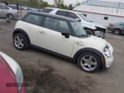 ✅ 2010 MINI Hardtop S • VIN: WMWMF7C52ATZ73393 • Lot: 43536782. Wystawiony na IAAI z przebiegiem 90 612 mil. Bezpłatny archiwum sprzedaży aukcyjnych z USA i szczegółowy raport historii pojazdu na DreamBid. Zdjęcie 1.
