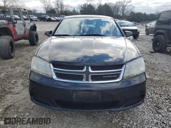 ✅ 2013 Dodge Avenger SE • VIN: 1C3CDZABXDN517423 • Лот: 41383595. Опубликован ранее на Copart с пробегом 193 061 миль. Бесплатный доступ к архиву аукционных продаж из США и подробный отчёт об истории автомобиля на DreamBid. Изображение 5.