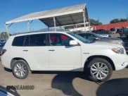 ✅ 2010 Toyota Highlander Limited • VIN: JTEJW3EH1A2047476 • Lot: 43799497. Listed on IAAI with 176,602 mi. Free auction sales archive from the USA and detailed vehicle history report at DreamBid. Image 13.