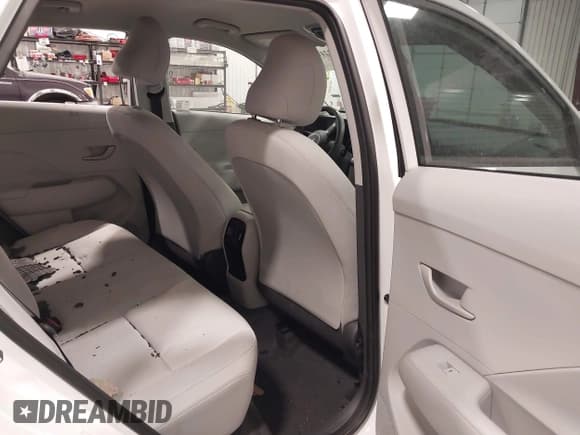 ✅ 2025 Hyundai Kona SEL • VIN: KM8HB3AB9SU319287 • Лот: 43632108. Опубликован ранее на IAAI с пробегом 9 863 миль. Бесплатный доступ к архиву аукционных продаж из США и подробный отчёт об истории автомобиля на DreamBid. Изображение 8.