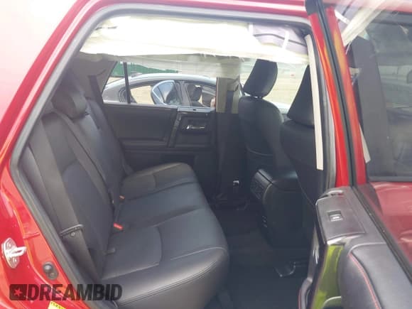 ✅ 2018 Toyota 4Runner SR5 • VIN: JTEBU5JR3J5515419 • Лот: 42554637. Опубликован ранее на IAAI с пробегом 66 058 миль. Бесплатный доступ к архиву аукционных продаж из США и подробный отчёт об истории автомобиля на DreamBid. Изображение 8.