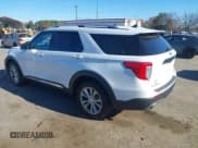 ✅ 2023 Ford Explorer Limited • VIN: 1FMSK8FH0PGB68300 • Lot: 43631266. Wystawiony na IAAI z przebiegiem 44 704 mil. Bezpłatny archiwum sprzedaży aukcyjnych z USA i szczegółowy raport historii pojazdu na DreamBid. Zdjęcie 3.