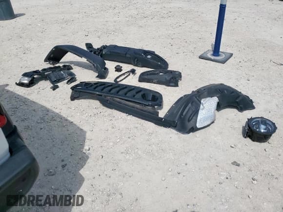 ✅ 2022 Jeep Wrangler Sport S • VIN: 1C4GJXAG5NW259605 • Lot: 57659775. Listed on Copart with 14,864 mi. Free auction sales archive from the USA and detailed vehicle history report at DreamBid. Image 12.