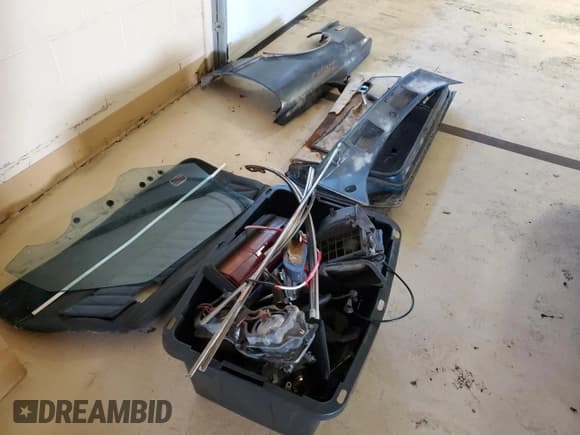 ✅ 1981 Toyota Celica • VIN: JT2RA44L3B0007679 • Lot: 48892425. Listed on Copart with 96,534 mi. Free auction sales archive from the USA and detailed vehicle history report at DreamBid. Image 12.