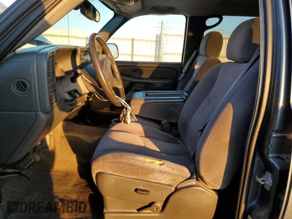 2007 Chevrolet Silverado 1500 LT1 z VIN 2GCEC13Z571150729, wystawiony jako Copart lot #88588865 z przebiegiem 197 876 mil mil oraz Czysty tytuł • Clean title. Historia ofert i sprzedaży dostępna na DreamBid. Obrazek 7.