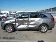 ✅ 2019 Kia Sorento LX • VIN: 5XYPG4A38KG531681 • Lot: 43794137. Listed on IAAI with 77,058 mi. Free auction sales archive from the USA and detailed vehicle history report at DreamBid. Image 14.