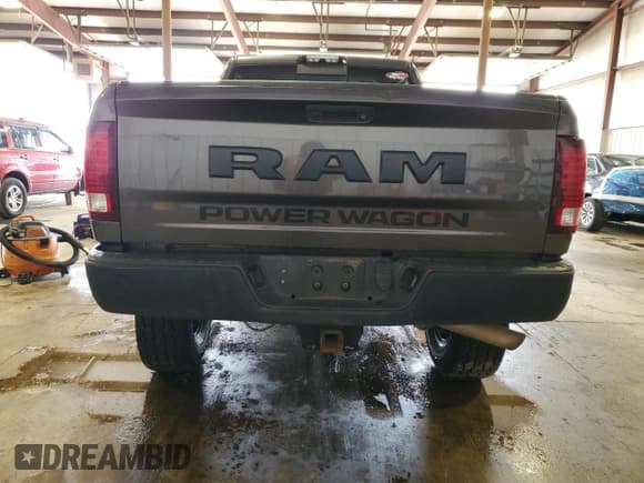 ✅ 2018 Ram 2500 Power Wagon • VIN: 3C6TR5EJ7JG347816 • Лот: 93200555. Опубликован ранее на Copart с пробегом Не указан. Бесплатный доступ к архиву аукционных продаж из США и подробный отчёт об истории автомобиля на DreamBid. Изображение 6.