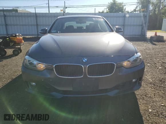 ✅ 2013 BMW 3 Series 328i xDrive • VIN: WBA3B3C54DF538734 • Lot: 70191615. Listed on Copart with 93,447 mi. Free auction sales archive from the USA and detailed vehicle history report at DreamBid. Image 5.