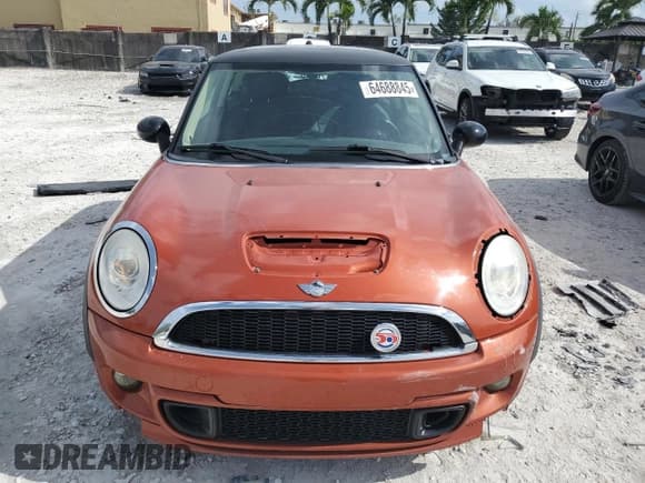 ✅ 2011 MINI Hardtop S • VIN: WMWSV3C53BTY11020 • Lot: 64688845. Listed on Copart with 40,995 mi. Free auction sales archive from the USA and detailed vehicle history report at DreamBid. Image 5.