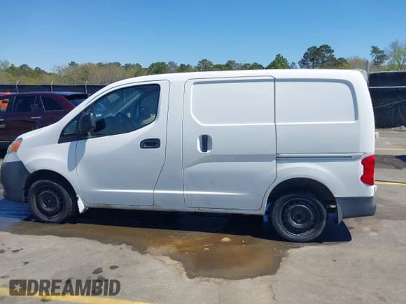 ✅ 2017 Nissan NV200 S • VIN: 3N6CM0KN3HK713941 • Lot: 41894457. Listed on IAAI with 106,463 mi. Free auction sales archive from the USA and detailed vehicle history report at DreamBid. Image 14.