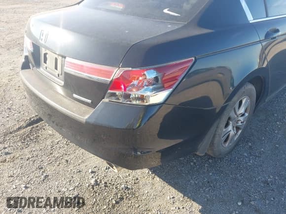 ✅ 2012 Honda Accord SE • VIN: 1HGCP2F66CA192606 • Lot: 43598537. Listed on IAAI with 198,137 mi. Free auction sales archive from the USA and detailed vehicle history report at DreamBid. Image 17.