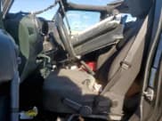 ✅ 2018 Jeep Wrangler Unlimited Freedom • VIN: 1C4BJWDG5JL896067 • Lot: 90419545. Wystawiony na Copart z przebiegiem 60 941 mil. Bezpłatny archiwum sprzedaży aukcyjnych z USA i szczegółowy raport historii pojazdu na DreamBid. Zdjęcie 7.