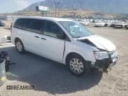 ✅ 2019 Dodge Grand Caravan SE • VIN: 2C4RDGBG7KR745092 • Lot: 60847335. Wystawiony na Copart z przebiegiem 106 693 mil. Bezpłatny archiwum sprzedaży aukcyjnych z USA i szczegółowy raport historii pojazdu na DreamBid. Zdjęcie 4.