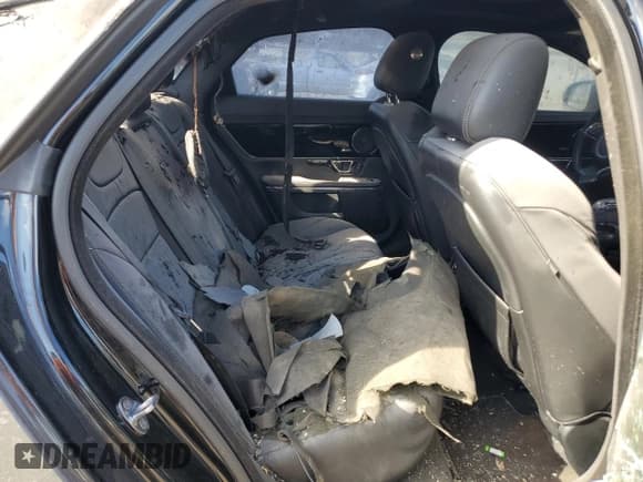 ✅ 2015 Jaguar XJ • VIN: SAJWJ1CD1F8V90815 • Lot: 77977464. Listed on Copart with Not provided. Free auction sales archive from the USA and detailed vehicle history report at DreamBid. Image 10.