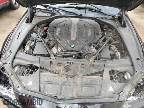 ✅ 2015 BMW 6 Series 650i • VIN: WBA6B2C57FGB99541 • Lot: 56125565. Wystawiony na Copart z przebiegiem 170 832 mil. Bezpłatny archiwum sprzedaży aukcyjnych z USA i szczegółowy raport historii pojazdu na DreamBid. Zdjęcie 11.