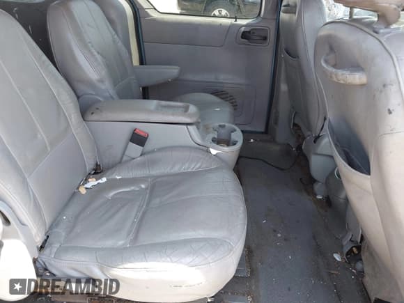 ✅ 2001 Ford Windstar SE • VIN: 2FMZA52471BA48995 • Лот: 42346381. Опубликован ранее на IAAI с пробегом 188 707 миль. Бесплатный доступ к архиву аукционных продаж из США и подробный отчёт об истории автомобиля на DreamBid. Изображение 8.