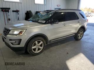 ✅ 2017 Ford Explorer XLT • VIN: 1FM5K8DH1HGD94394 • Lot: 87002015. Wystawiony na Copart z przebiegiem 129 054 mil. Bezpłatny archiwum sprzedaży aukcyjnych z USA i szczegółowy raport historii pojazdu na DreamBid. Zdjęcie 1.