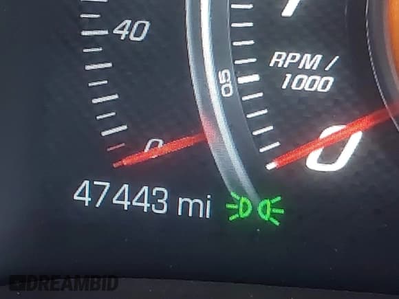 ✅ 2016 Chevrolet Corvette Z51 1LT • VIN: 1G1YH2D77G5101086 • Lot: 42334229. Wystawiony na IAAI z przebiegiem 47 443 mil. Bezpłatny archiwum sprzedaży aukcyjnych z USA i szczegółowy raport historii pojazdu na DreamBid. Zdjęcie 15.