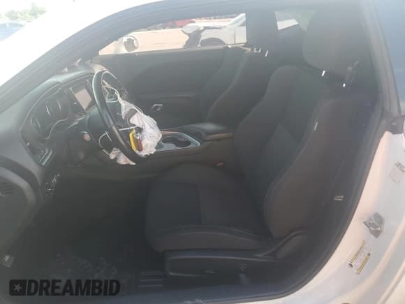 ✅ 2019 Dodge Challenger R/T • VIN: 2C3CDZBT8KH641980 • Lot: 65629124. Wystawiony na Copart z przebiegiem 92 835 mil. Bezpłatny archiwum sprzedaży aukcyjnych z USA i szczegółowy raport historii pojazdu na DreamBid. Zdjęcie 7.