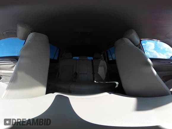 ✅ 2018 Volkswagen Atlas SE • VIN: 1V2DR2CA5JC509328 • Lot: 43226964. Wystawiony na IAAI z przebiegiem 103 888 mil. Bezpłatny archiwum sprzedaży aukcyjnych z USA i szczegółowy raport historii pojazdu na DreamBid. Zdjęcie 18.