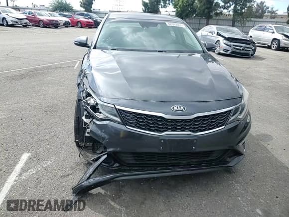 ✅ 2020 Kia Optima LX • VIN: 5XXGT4L36LG391581 • Лот: 82392805. Опубликован ранее на Copart с пробегом 67 640 миль. Бесплатный доступ к архиву аукционных продаж из США и подробный отчёт об истории автомобиля на DreamBid. Изображение 13.