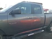 ✅ 2009 Dodge 1500 SLT • VIN: 1D3HB18P79S817608 • Lot: 38781894. Wystawiony na IAAI z przebiegiem 73 440 mil. Bezpłatny archiwum sprzedaży aukcyjnych z USA i szczegółowy raport historii pojazdu na DreamBid. Zdjęcie 14.