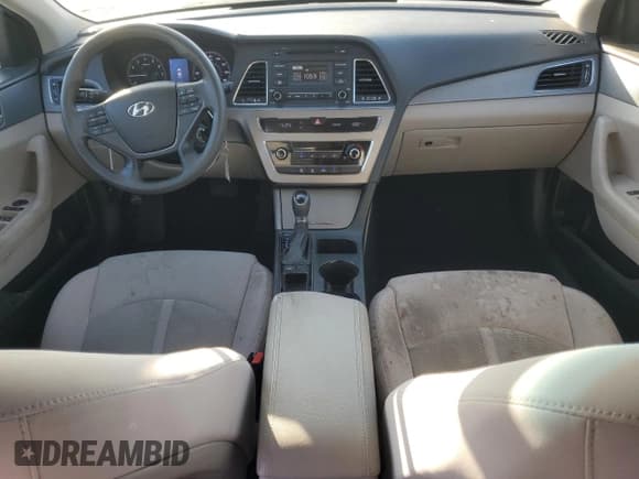 ✅ 2017 Hyundai Sonata 2.4L • VIN: 5NPE24AF6HH515481 • Лот: 91074555. Опубликован ранее на Copart с пробегом 79 880 миль. Бесплатный доступ к архиву аукционных продаж из США и подробный отчёт об истории автомобиля на DreamBid. Изображение 8.