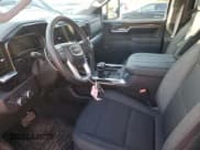 ✅ 2025 GMC Sierra 1500 Elevation • VIN: 1GTUUCE88SZ199710 • Lot: 86997345. Wystawiony na Copart z przebiegiem 3 251 mil. Bezpłatny archiwum sprzedaży aukcyjnych z USA i szczegółowy raport historii pojazdu na DreamBid. Zdjęcie 7.