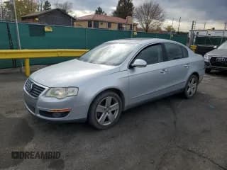 ✅ 2009 Volkswagen Passat Komfort • VIN: WVWJK73C49P002979 • Lot: 90332665. Wystawiony na Copart z przebiegiem 146 920 mil. Bezpłatny archiwum sprzedaży aukcyjnych z USA i szczegółowy raport historii pojazdu na DreamBid. Zdjęcie 1.